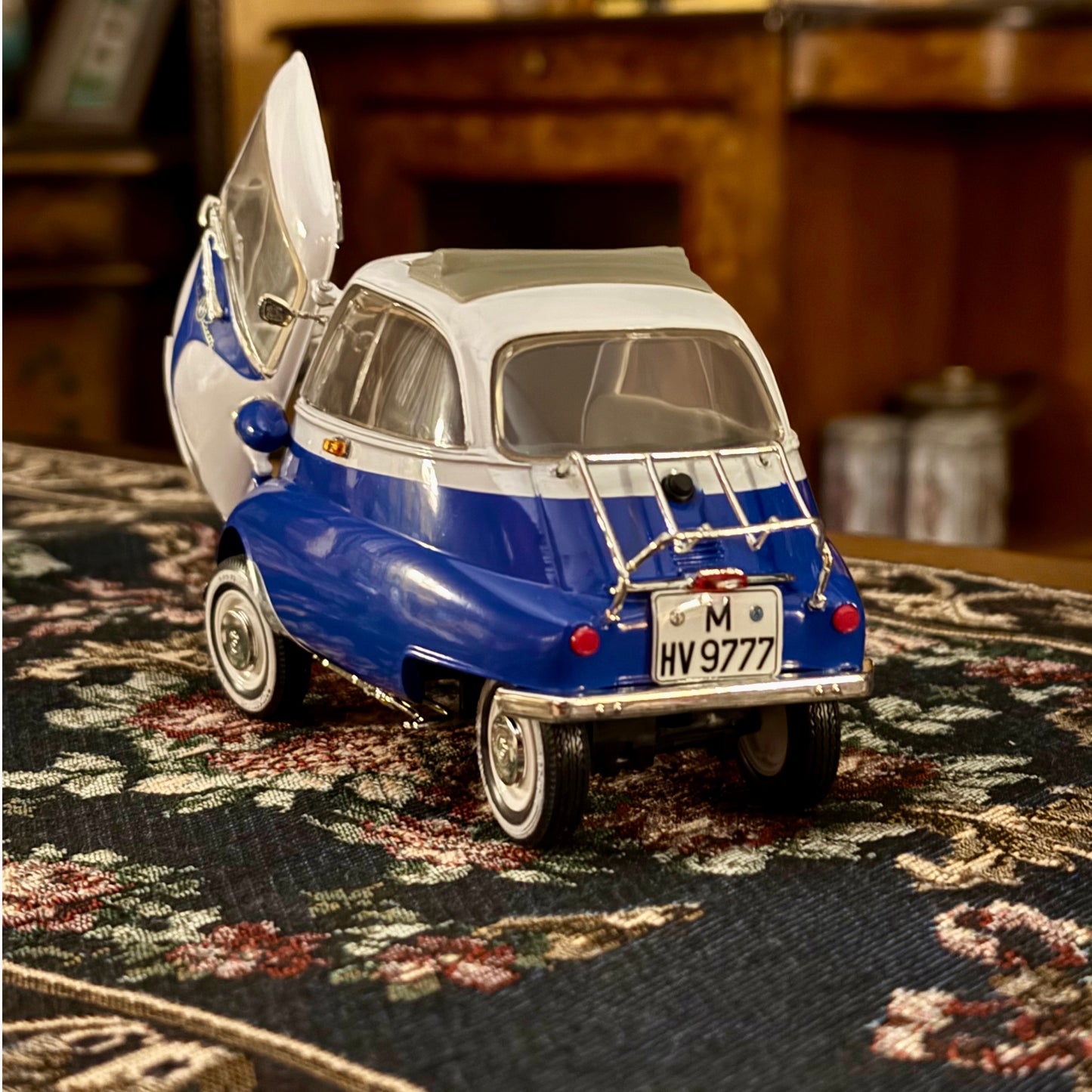 مجسم سيارة BMW