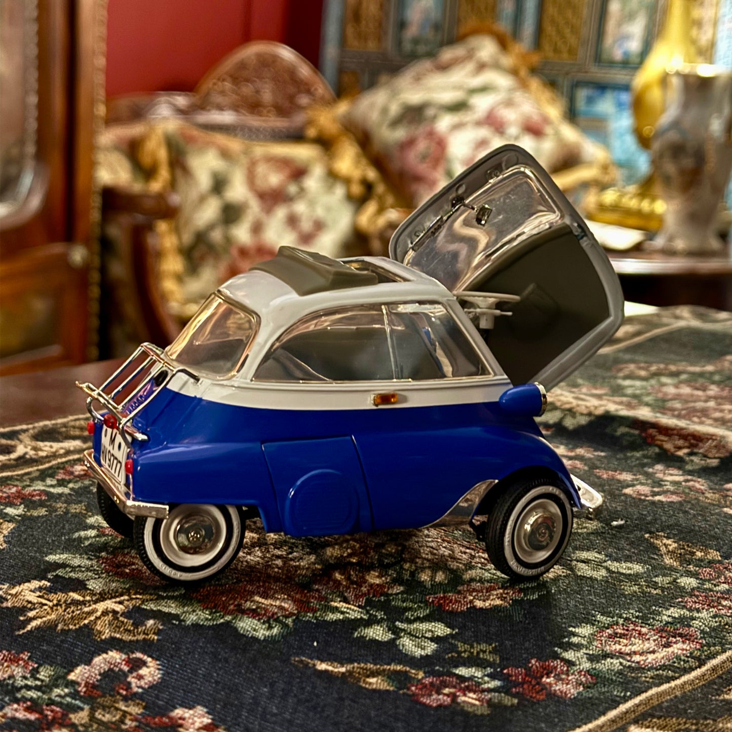 مجسم سيارة BMW